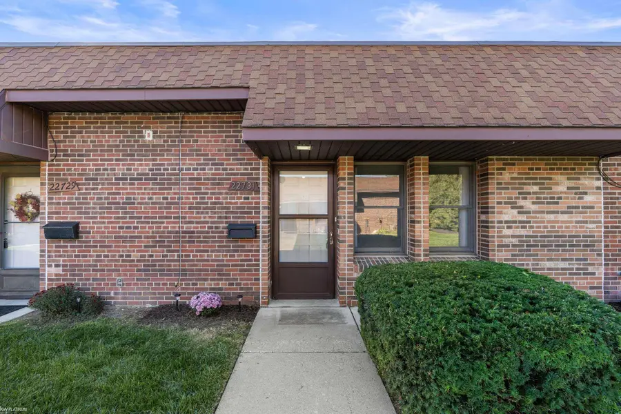 22731 Garfield ST, Saint Clair Shores, MI 48082 - #2