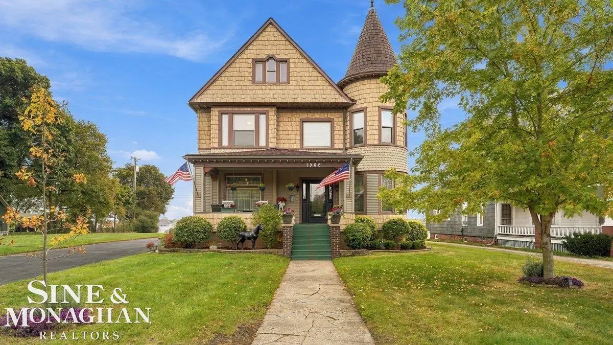 1906 Military ST, Port Huron, MI 48060 - #1
