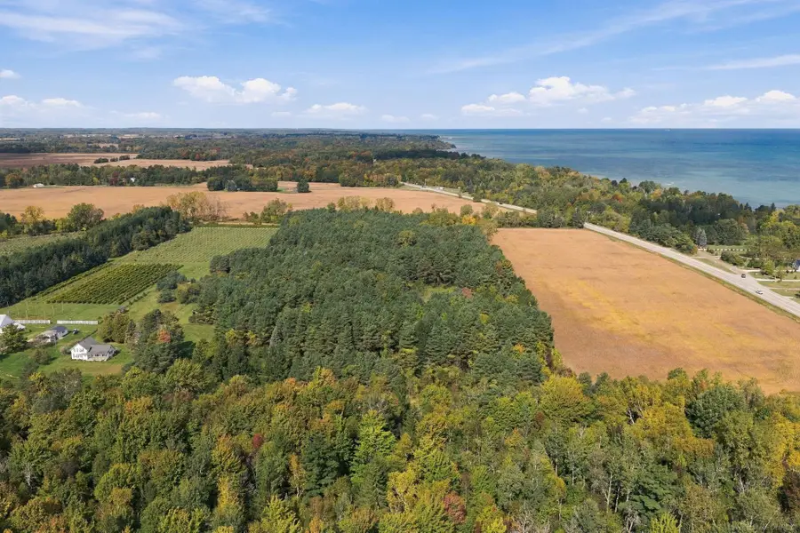 7141 Holverson RD, Carsonville, MI 48419 - #2