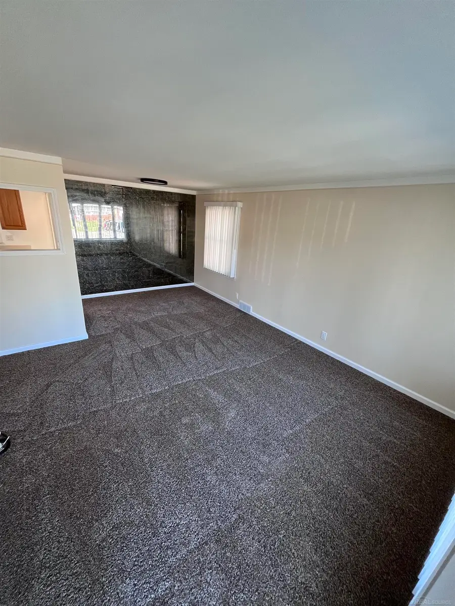 28053 Groveland AVE, Roseville, MI 48066 - #3