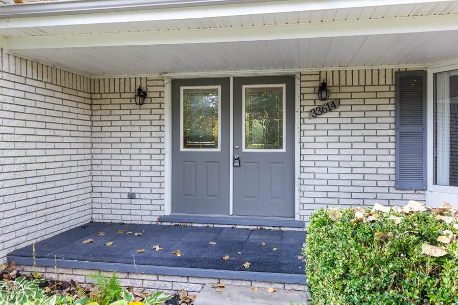 33614 Lakeview DR, Chesterfield, MI 48047 - #2