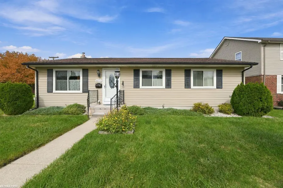 16711 College BLVD, Fraser, MI 48026 - #3