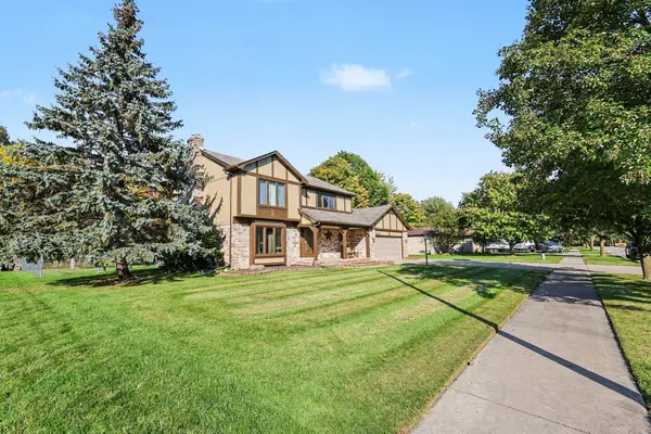 35791 Clarkston LN, Richmond, MI 48062
