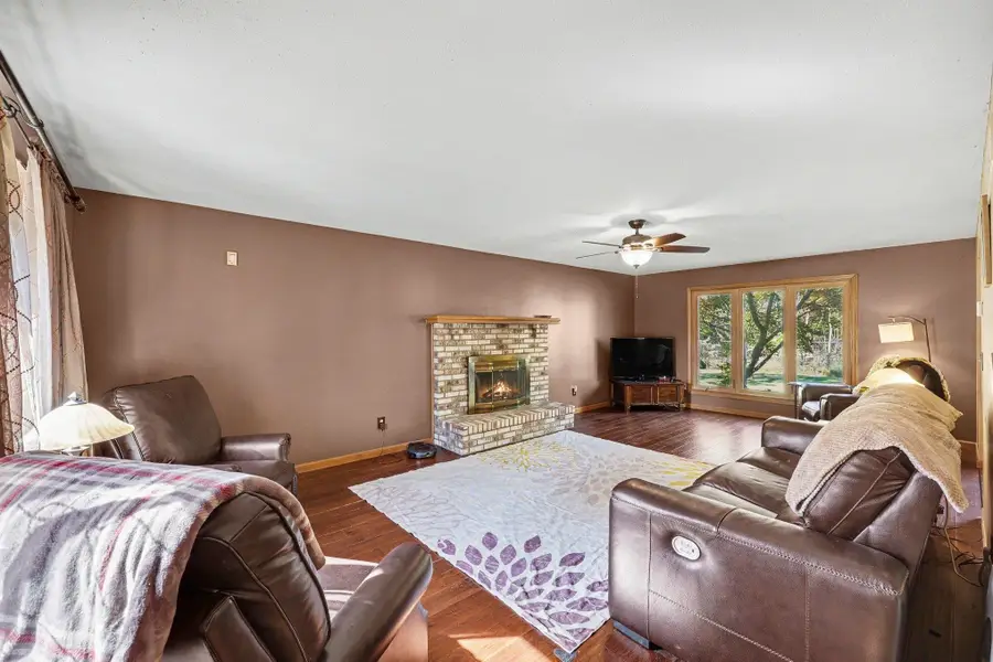 35791 Clarkston LN, Richmond, MI 48062 - #2