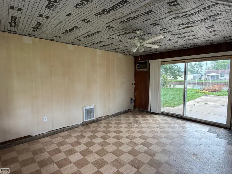 7323 Bealane RD, Clay, MI 48001 - #2