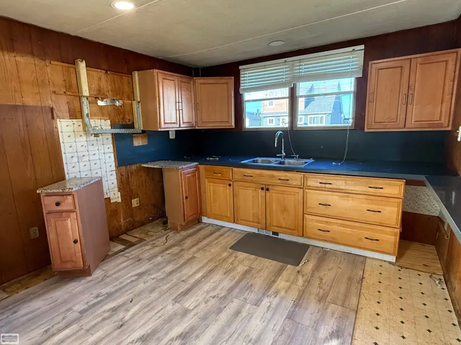 7323 Bealane RD, Clay, MI 48001 - #3