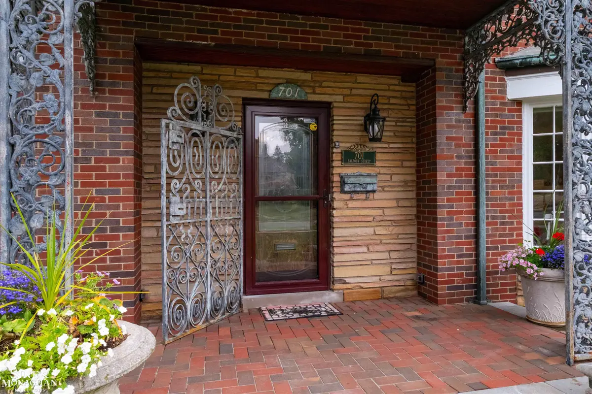 701 Balfour ST, Grosse Pointe Park, MI 48230 - #1