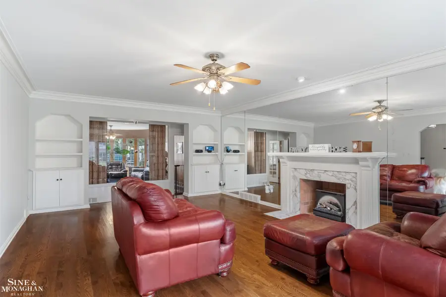 701 Balfour ST, Grosse Pointe Park, MI 48230 - #3