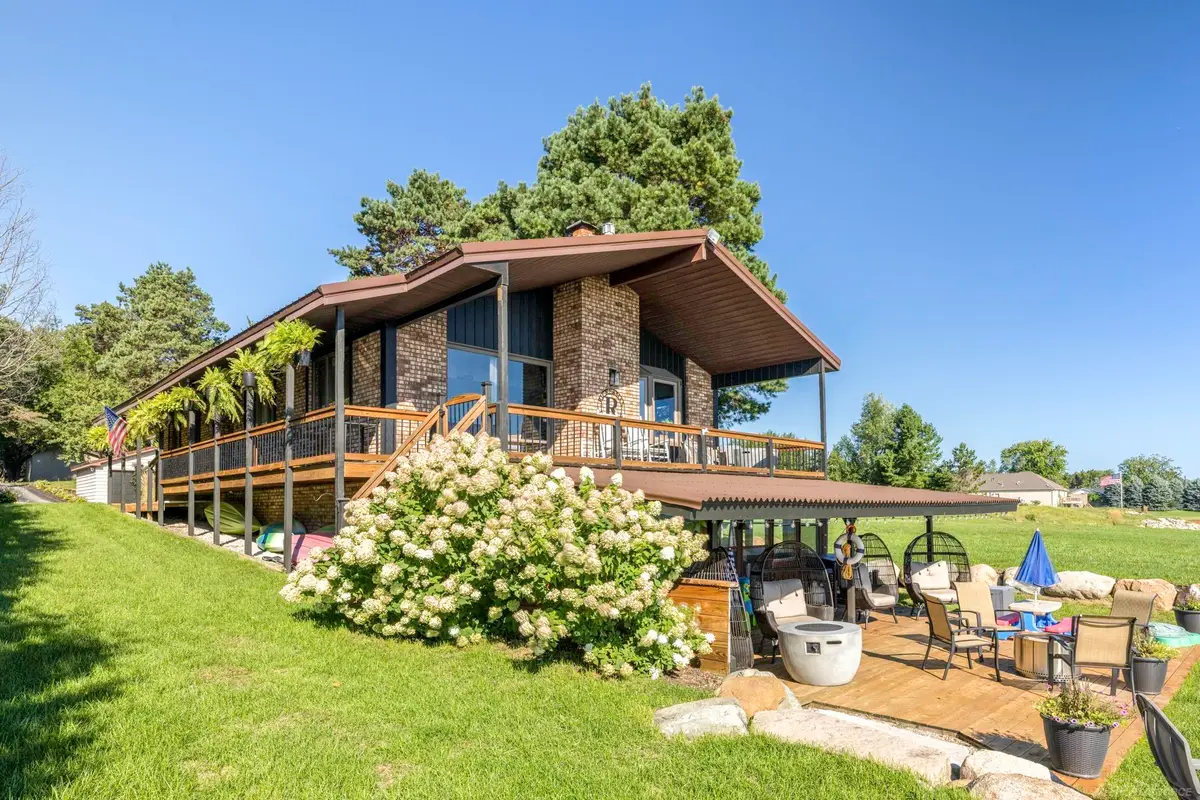8915 Lakeshore RD, Lexington, MI 48450 - #1