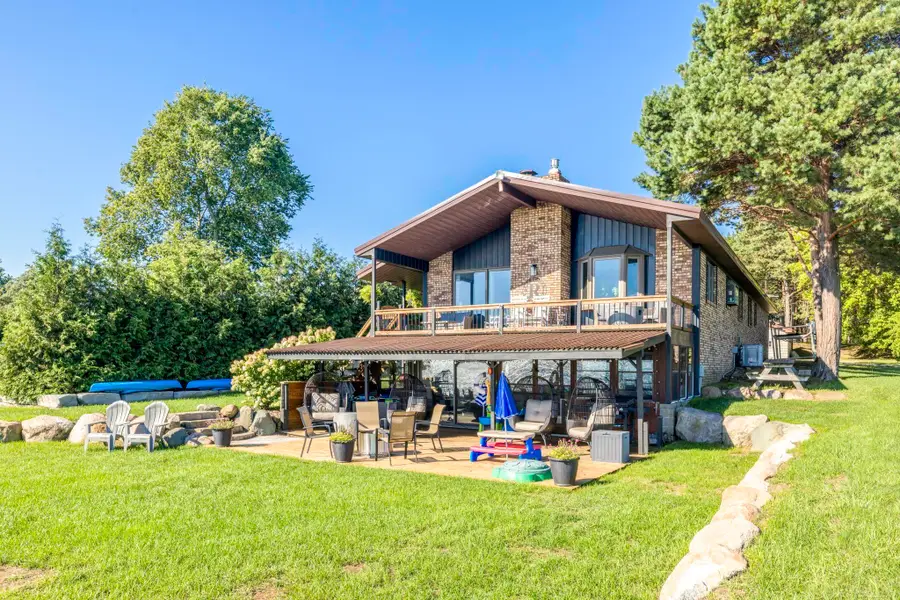 8915 Lakeshore RD, Lexington, MI 48450 - #2
