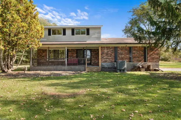 892 Braidwood RD, Riley, MI 48041
