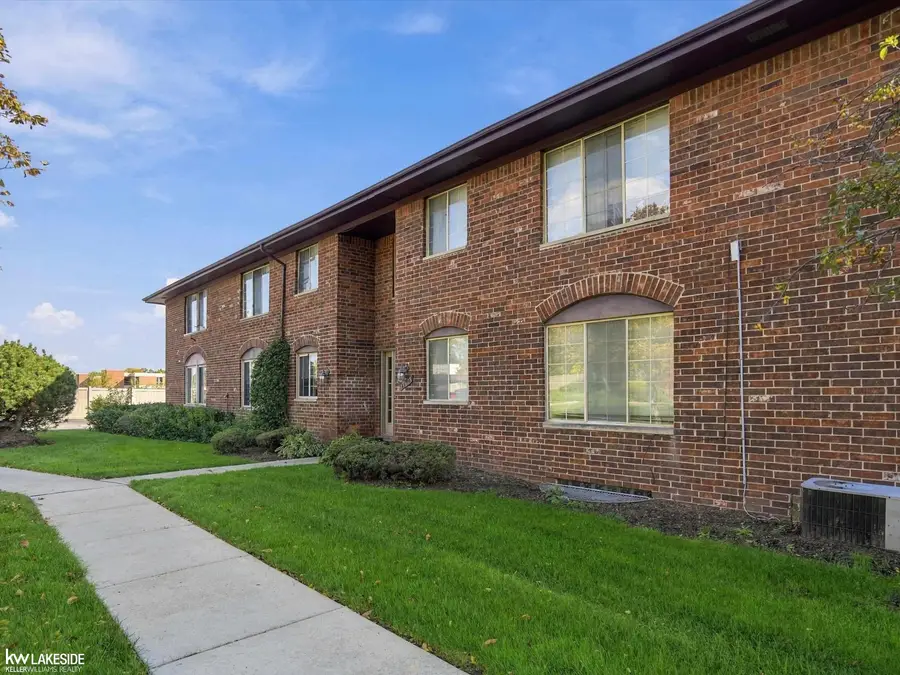 19603 W 12 Mile RD, Southfield, MI 48076 - #2