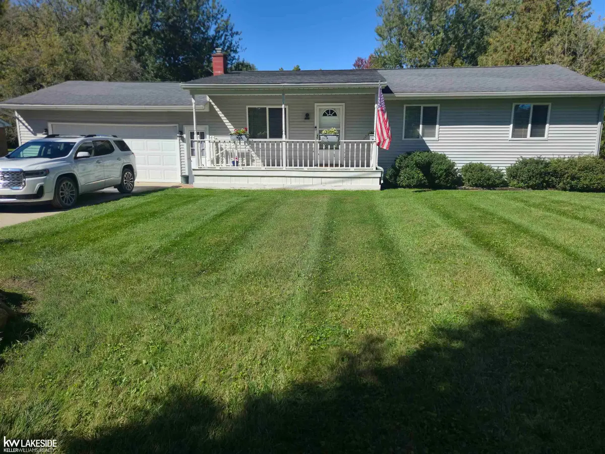 11124 MAIN RD, Fenton, MI 48430 - #1