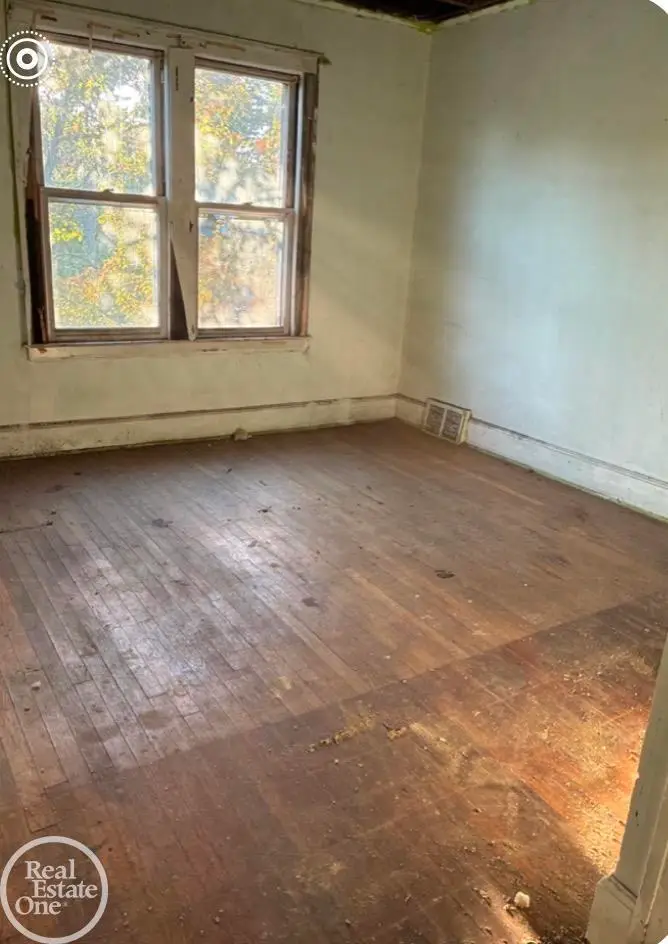 5192 Saint Clair ST, Detroit, MI 48213 - #2