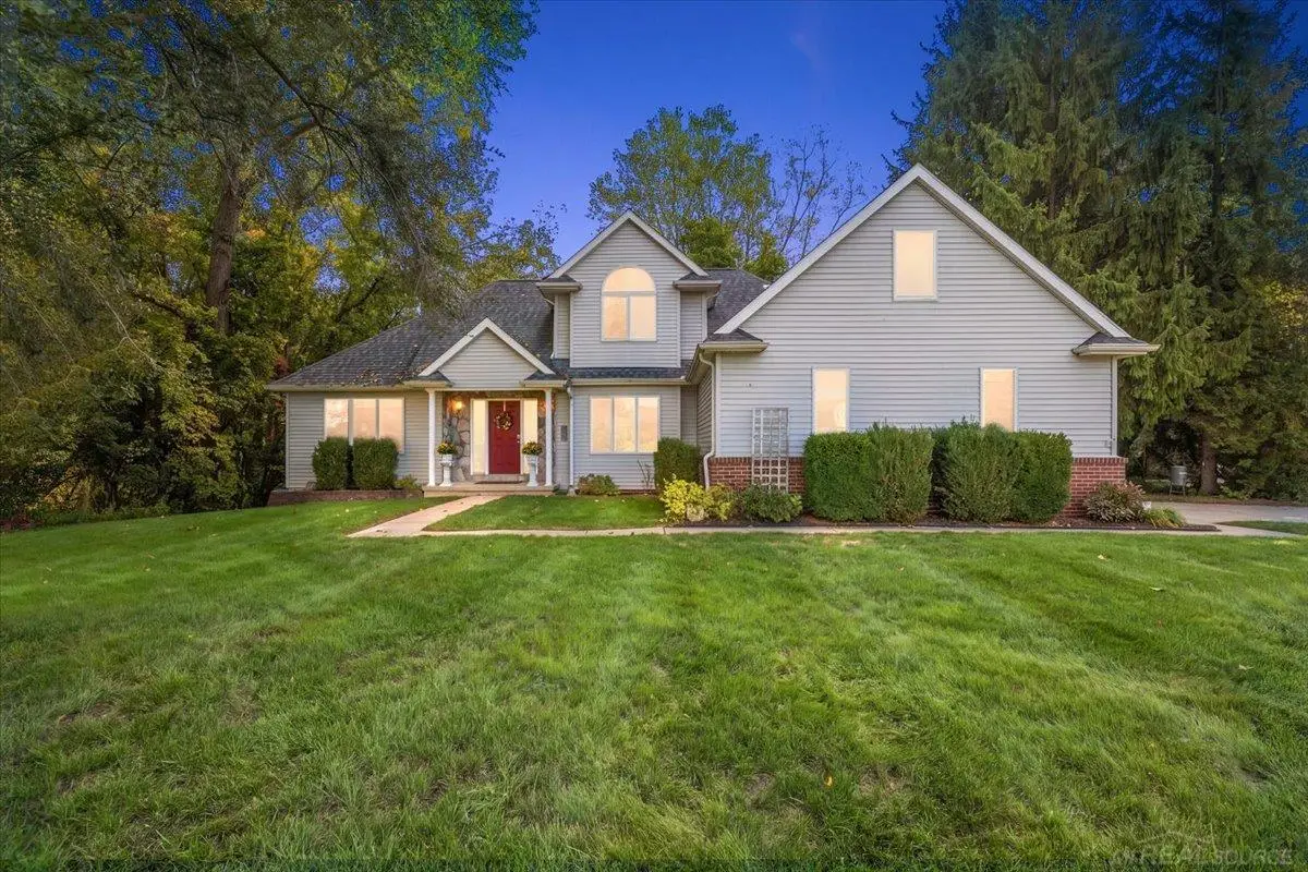 575 Lakes Edge DR, Oxford, MI 48371 - #1