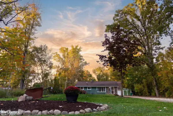 28671 27 Mile RD, Lenox, MI 48048