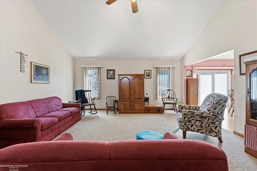 16184 Nathan DR, Macomb, MI 48044 - #3