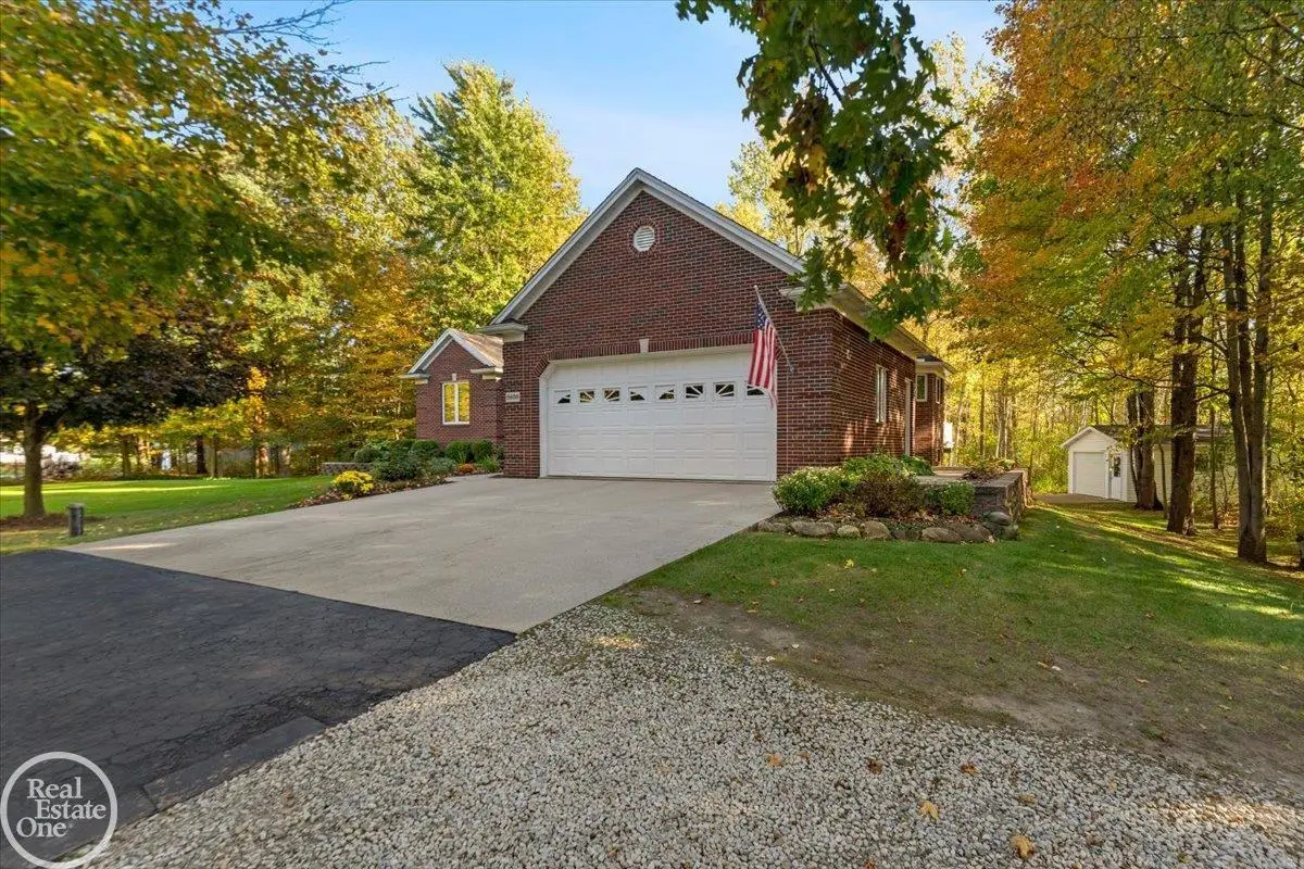 5859 Smiths Creek RD, Kimball, MI 48074 - #1