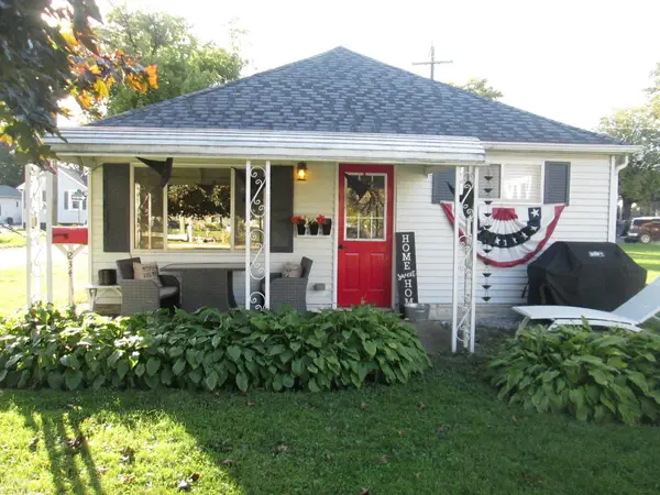 234 S Belle River RD, MarineCity, MI 48039
