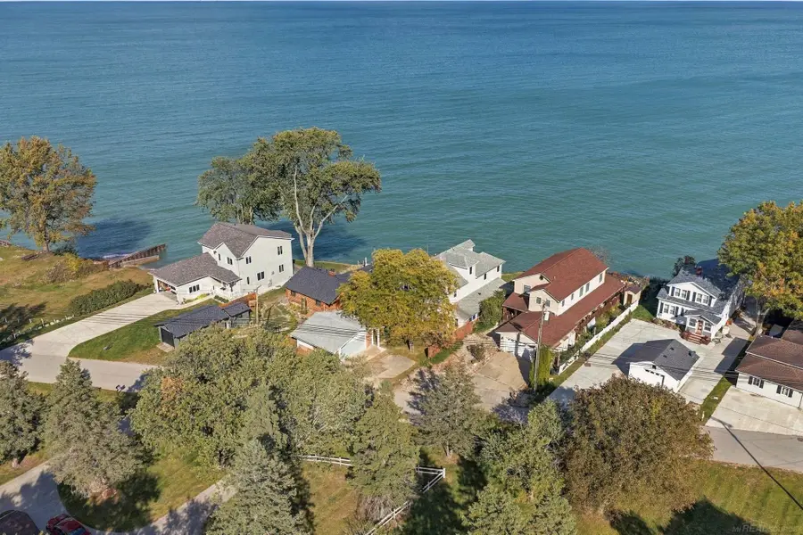 7737 Lakeview DR, Lexington, MI 48450 - #3