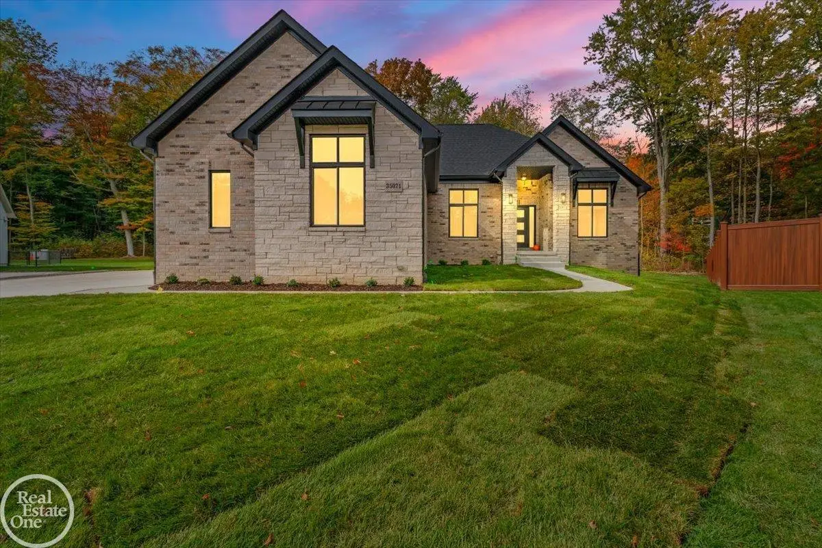 35071 Woodside DR, Richmond, MI 48062 - #1
