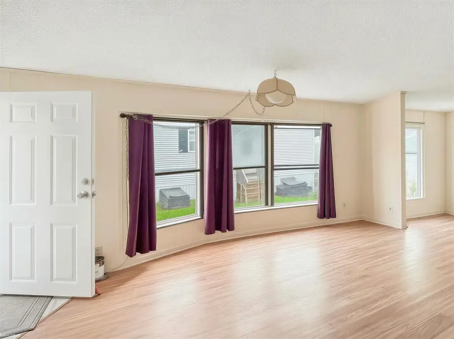 339 Brentwood DR, Oxford, MI 48371 - #2