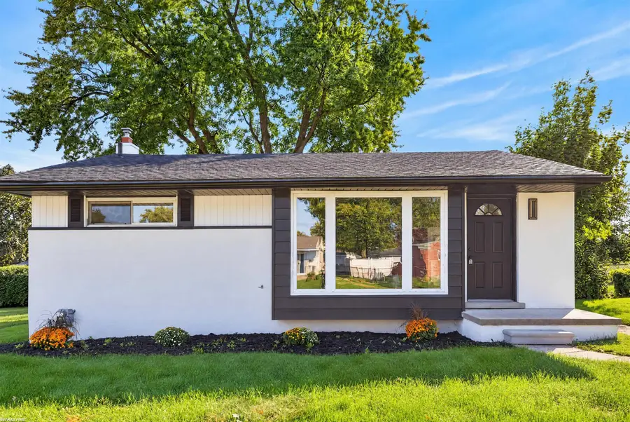 1132 N Stephen AVE, Clawson, MI 48017 - #2