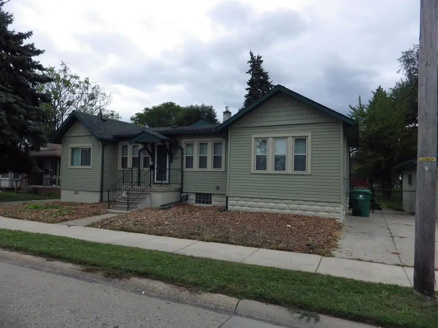 16324 E 10 Mile RD, Eastpointe, MI 48021 - #3