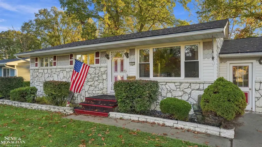 1771 Vermont ST, Marysville, MI 48040 - #2