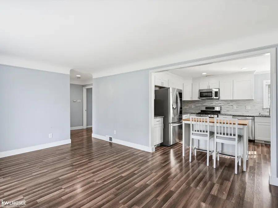25030 Wagner AVE, Warren, MI 48089 - #3