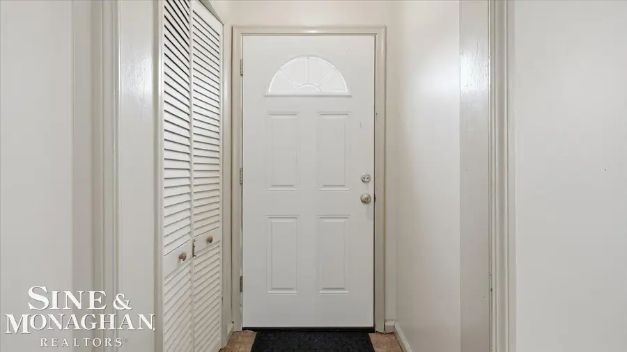 3909 Lapeer RD, Port Huron, MI 48060 - #2