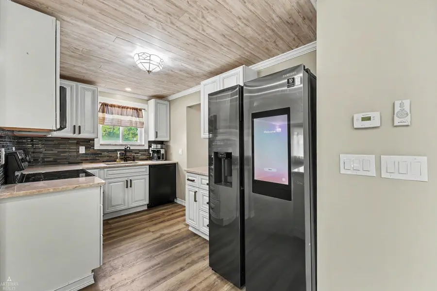18039 S SUMMER LANE, Fraser, MI 48026 - #3