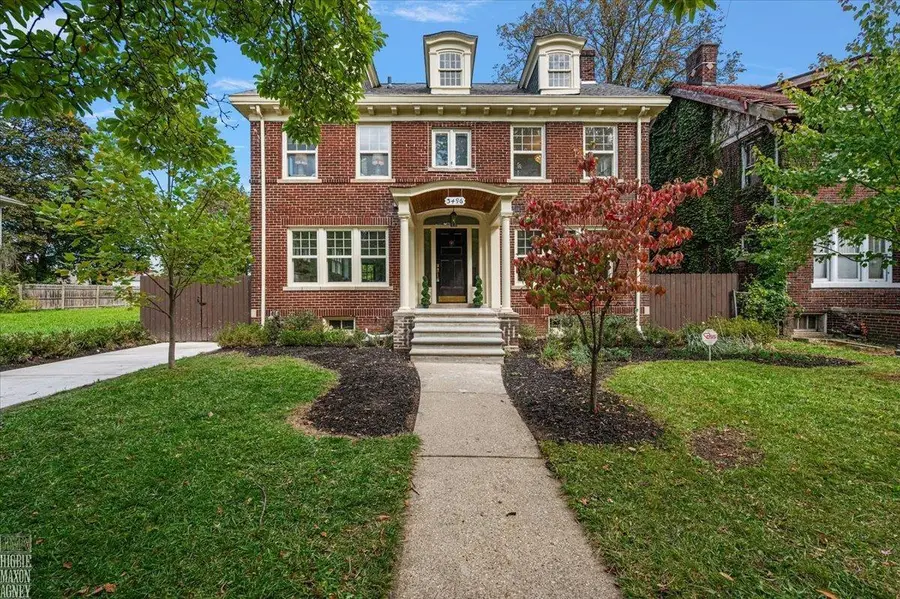 3496 Burns ST, Detroit, MI 48214 - #2