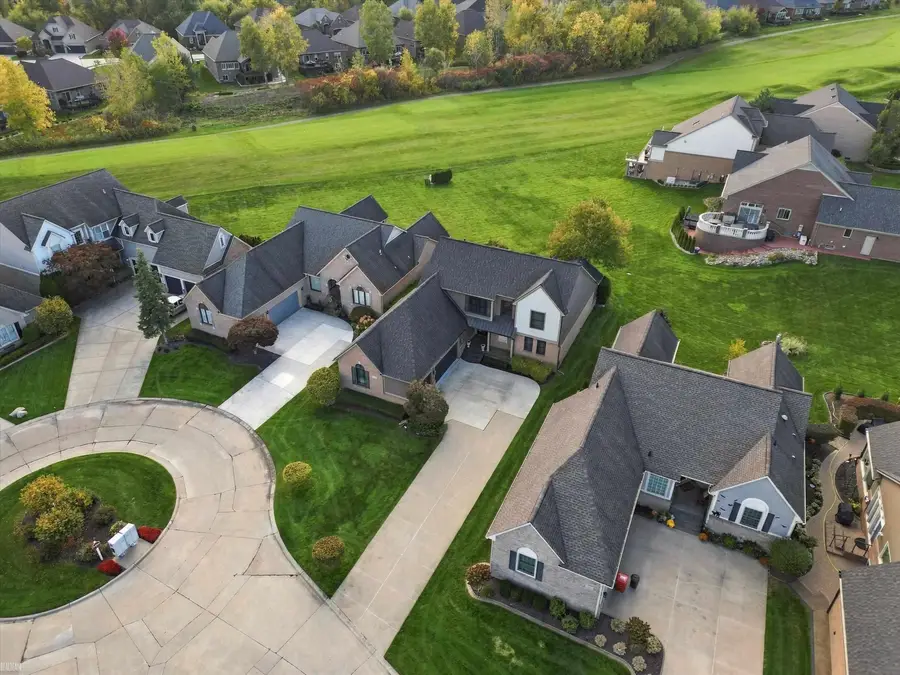 59639 S Glacier RDG, Washington, MI 48094 - #2