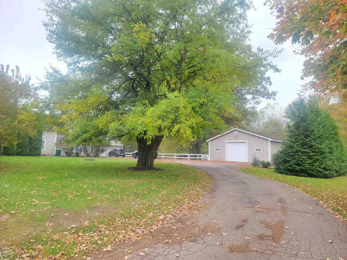 13018 N Holly RD, Holly, MI 48442 - #1
