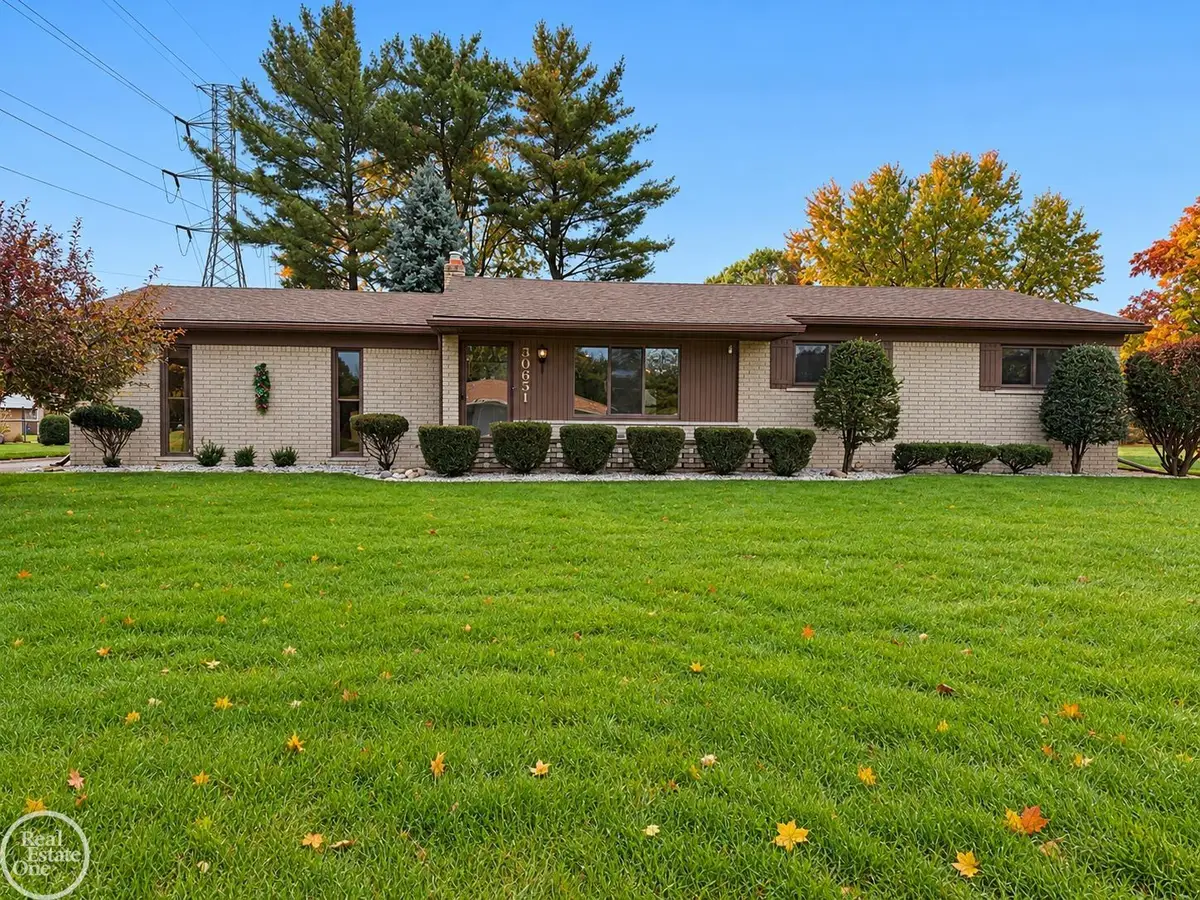 50651 Linda LN, Shelby, MI 48317 - #1