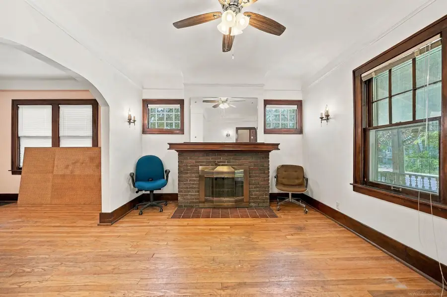 365 Ashland ST, Detroit, MI 48215 - #2