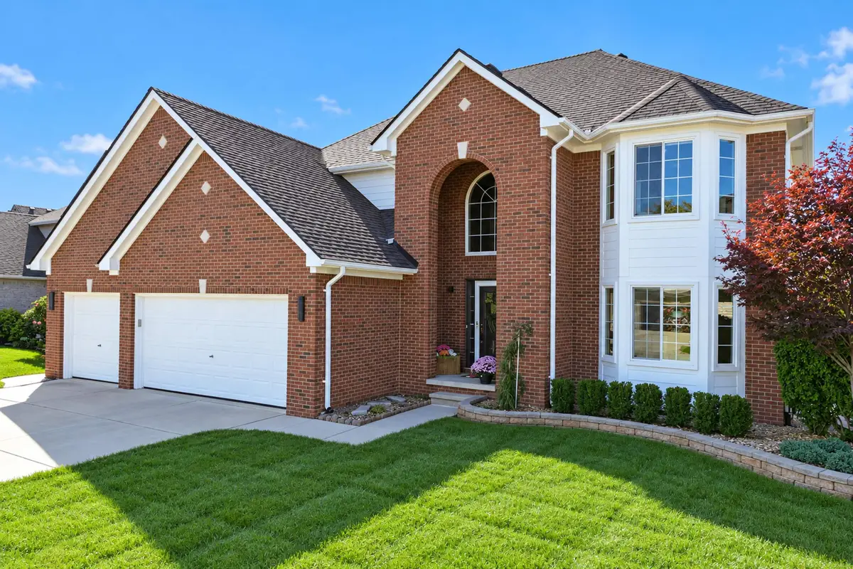 51613 Rivard RD, New Baltimore, MI 48047 - #1