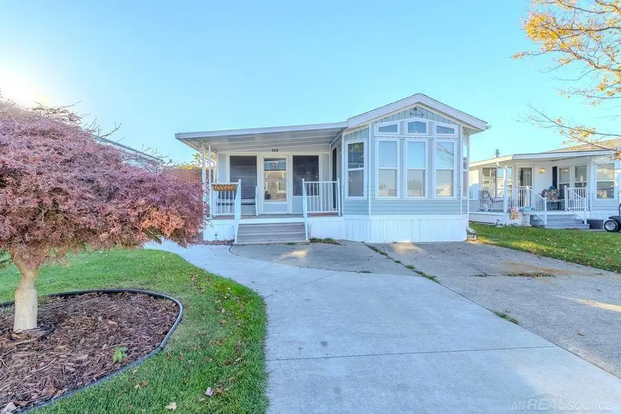 5238 Ben Franklin DR, Lexington, MI 48450 - #2