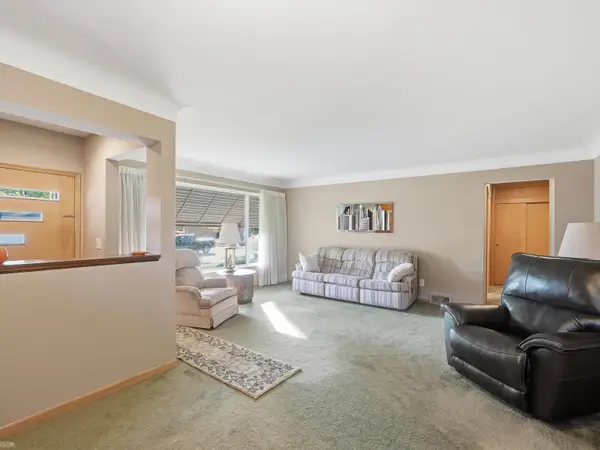 20013 Mauer ST, StClairShores, MI 48080