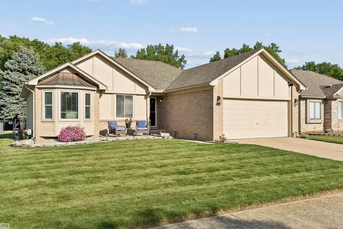 46671 Oak Pointe DR, Macomb, MI 48042 - #1