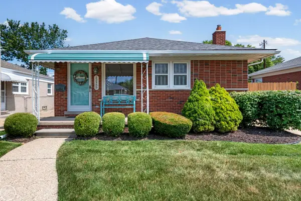 22933 Doremus  ST, StClairShores, MI 48080