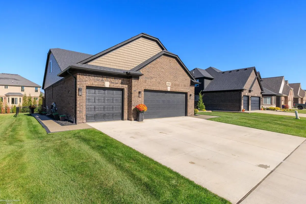 24543 Brookshire  DR, Macomb, MI 48042 - #1