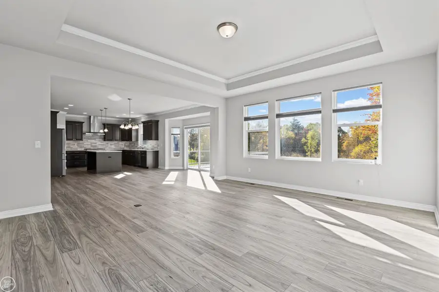 539 Tullamore CIR, Oxford, MI 48371 - #3