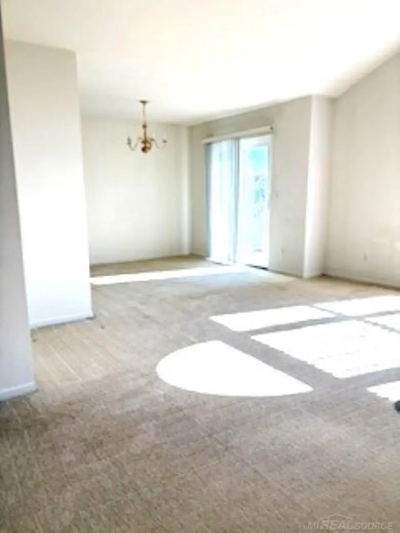 16437 Dominion DR, Macomb, MI 48044 - #3