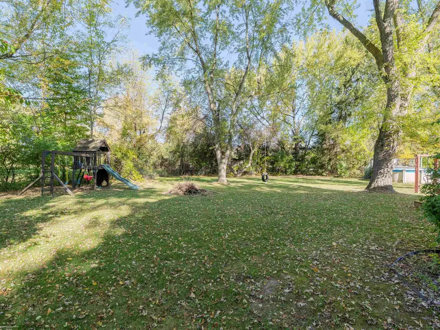 543 E Gunn RD, Rochester, MI 48306 - #3