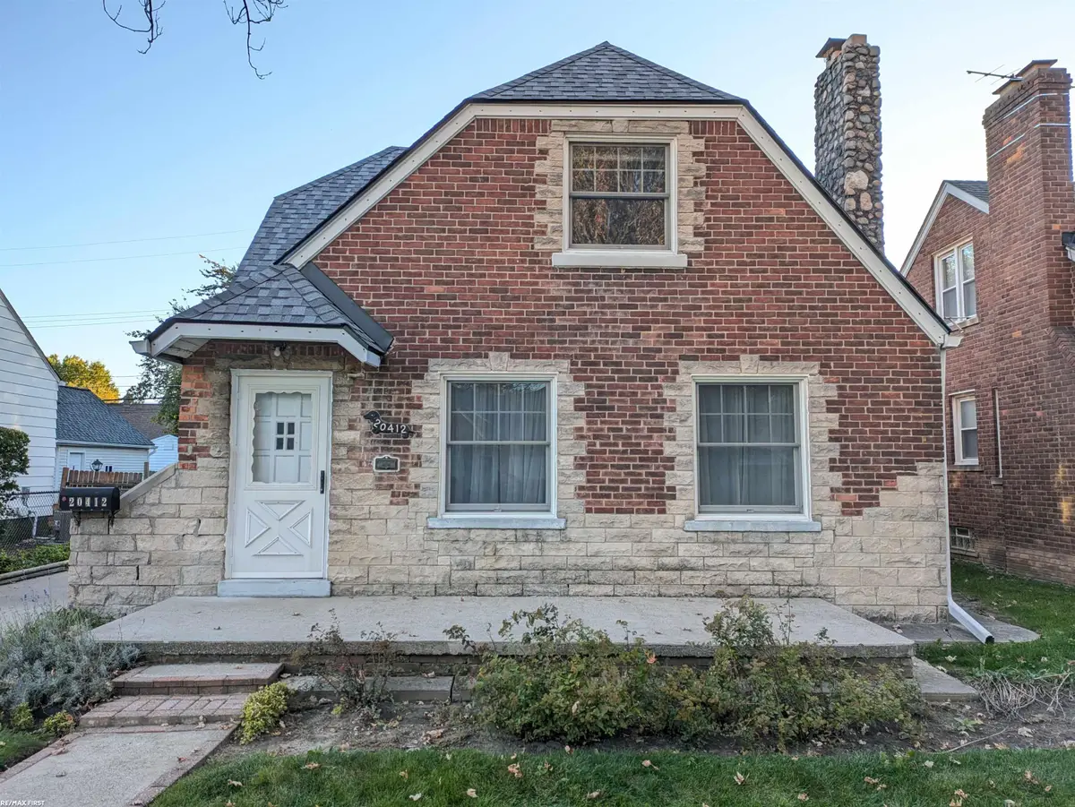 20412 Elkhart ST, Harper Woods, MI 48225 - #1