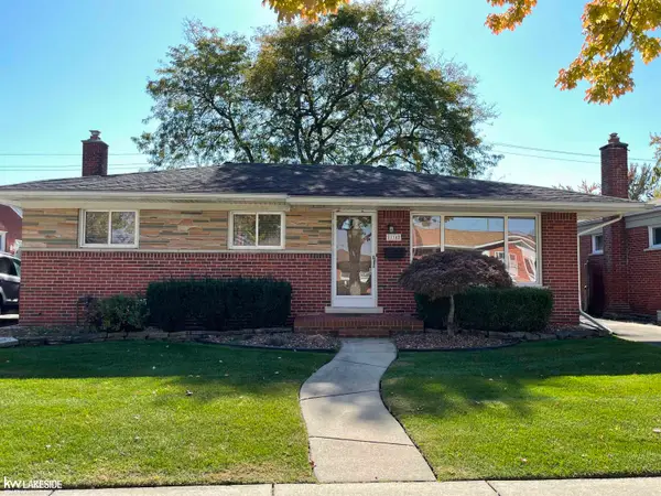 21742 Timberidge  ST, StClairShores, MI 48082