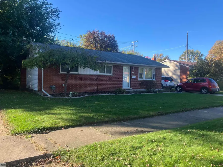 41203 Paign DR, Sterling Heights, MI 48313 - #2