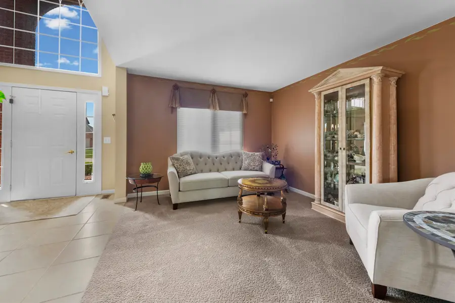 18913 Strongford DR, Macomb, MI 48044 - #3
